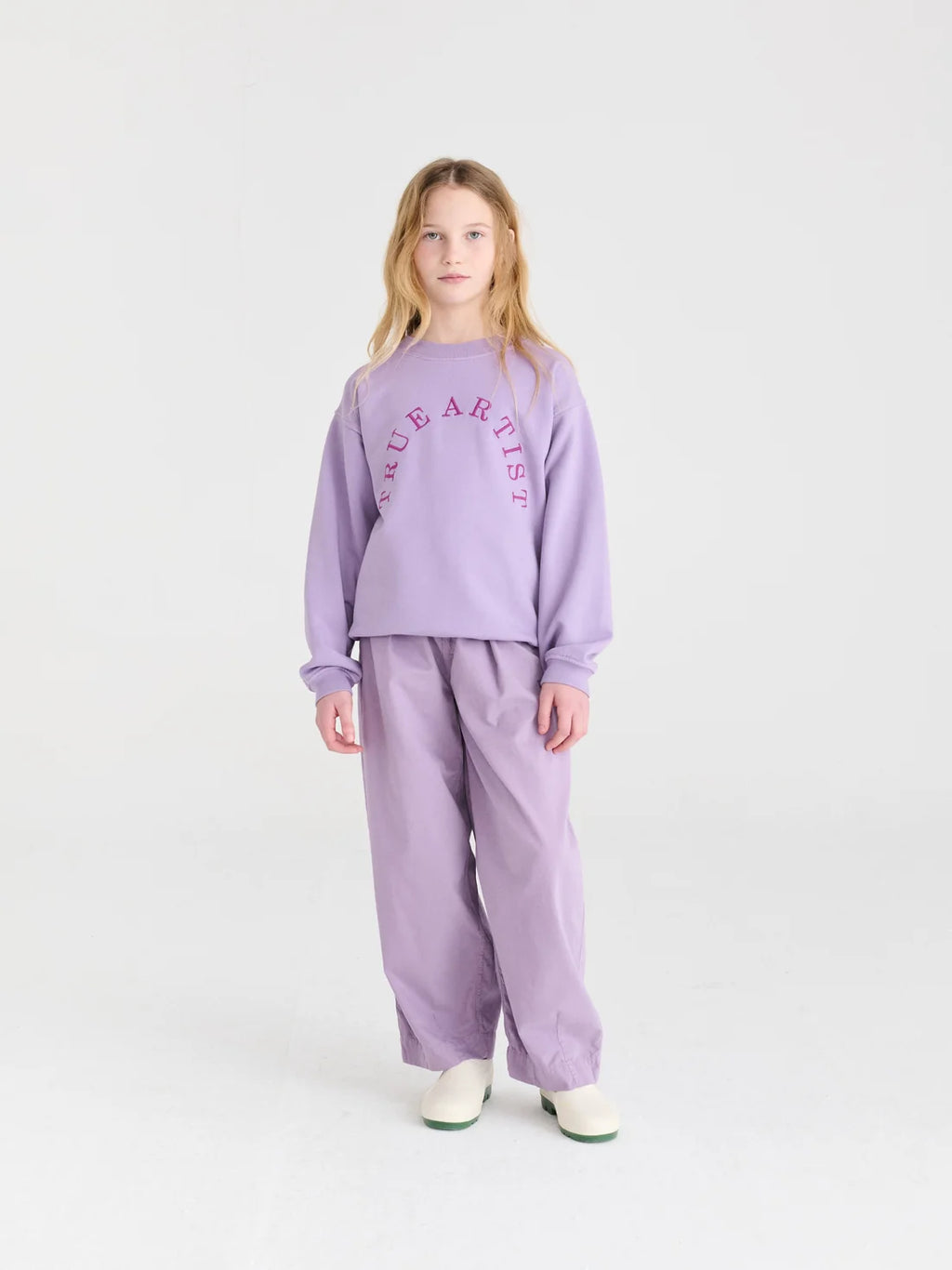 True Artist lavender sweater with logo model 